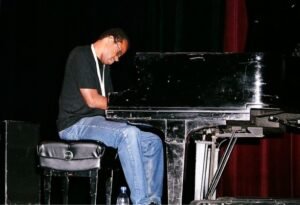 Free Jazz, atau avant-garde jazz: Ekspresi dalam Dunia Musik